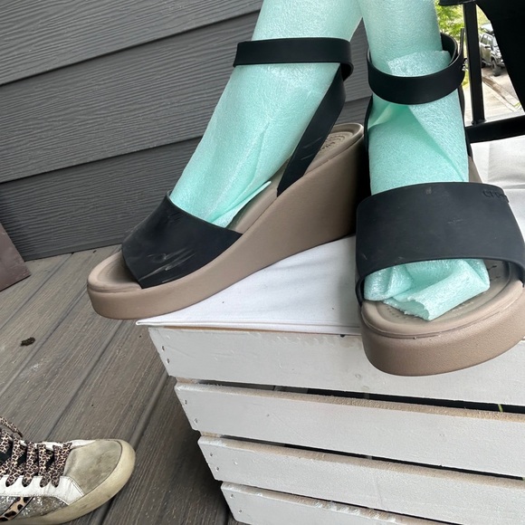 CROCS Black and Tan Wedge Sandals - Picture 3 of 6